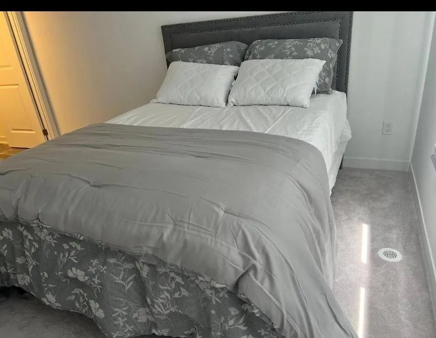 Brand Newmodern Luxury 2 Bedroom 3Bath Townhouse Mississauga Canadá